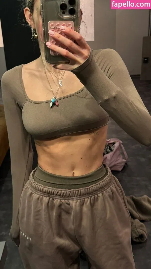 Lillimsr Onlyfans Photo Gallery 