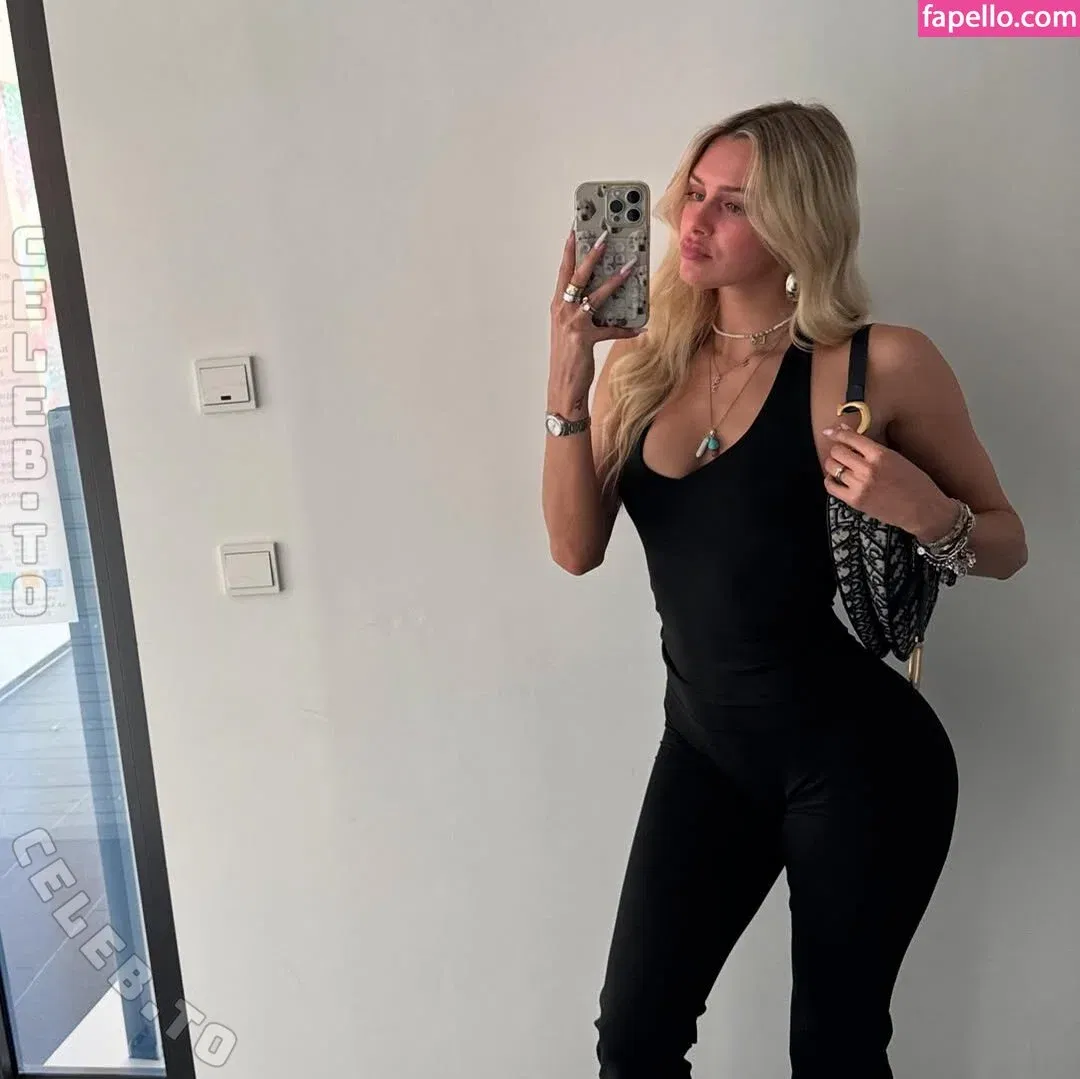 Lillimsr Onlyfans Photo Gallery 