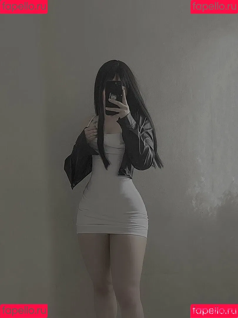 Genesiscruzm Onlyfans Photo Gallery 