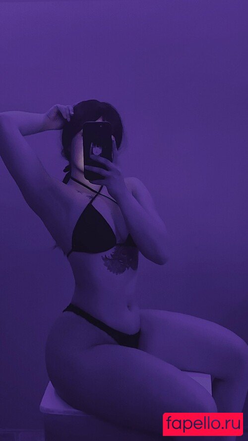 Genesiscruzm Onlyfans Photo Gallery 