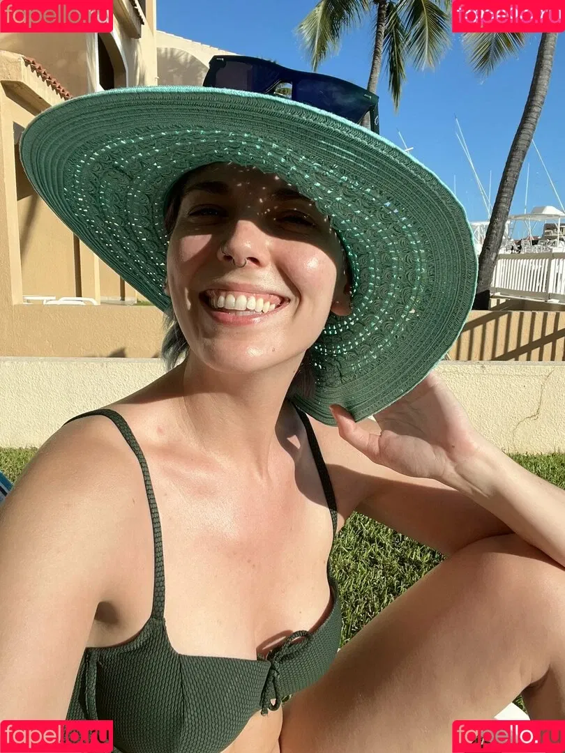 Christie Skylar Onlyfans Photo Gallery 