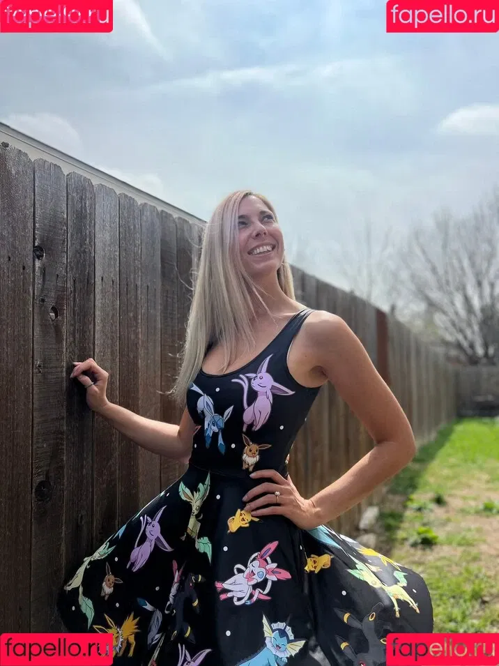 Christie Skylar Onlyfans Photo Gallery 