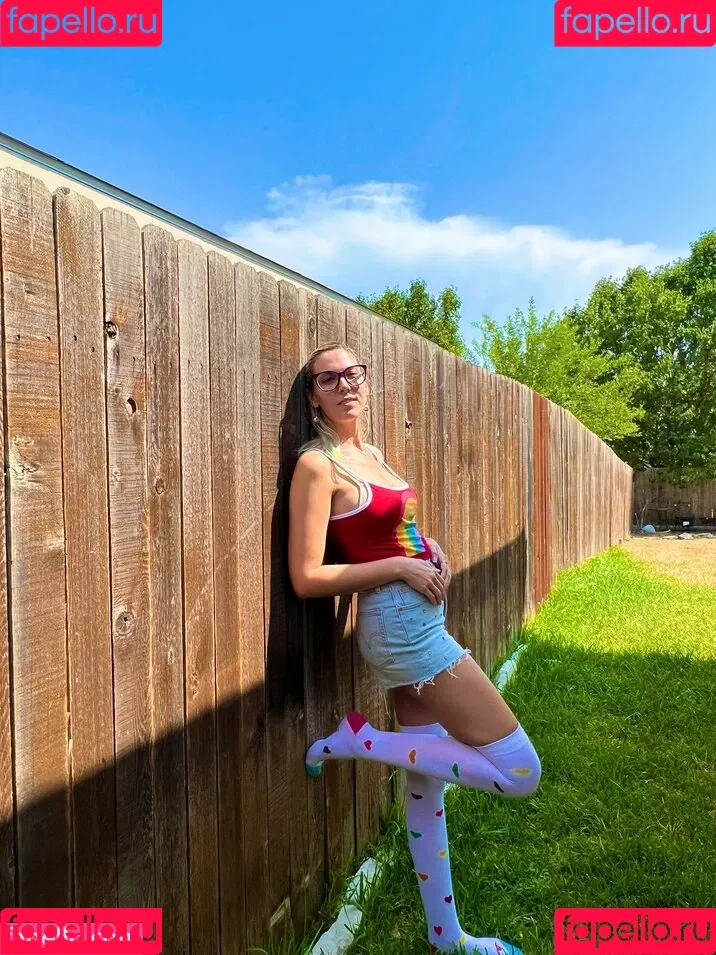 Christie Skylar Onlyfans Photo Gallery 
