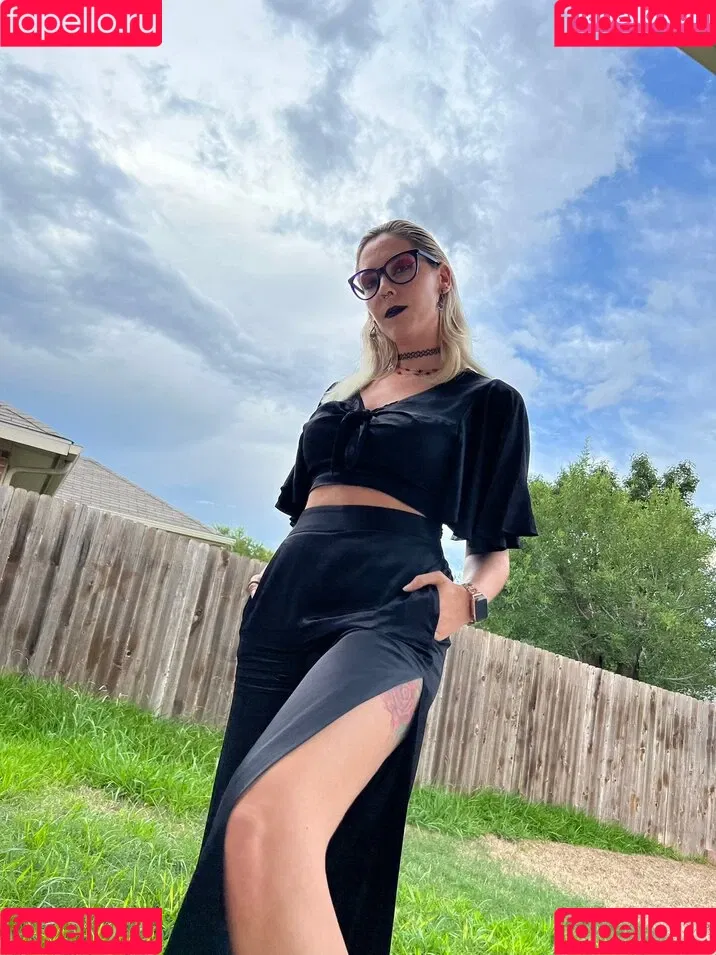 Christie Skylar Onlyfans Photo Gallery 