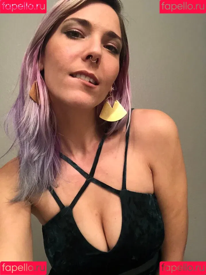 Christie Skylar Onlyfans Photo Gallery 