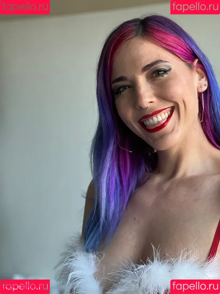 Christie Skylar Onlyfans Photo Gallery 