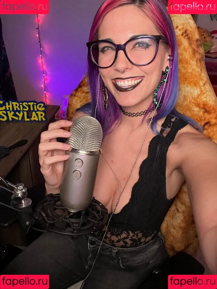 Christie Skylar Onlyfans Photo Gallery 