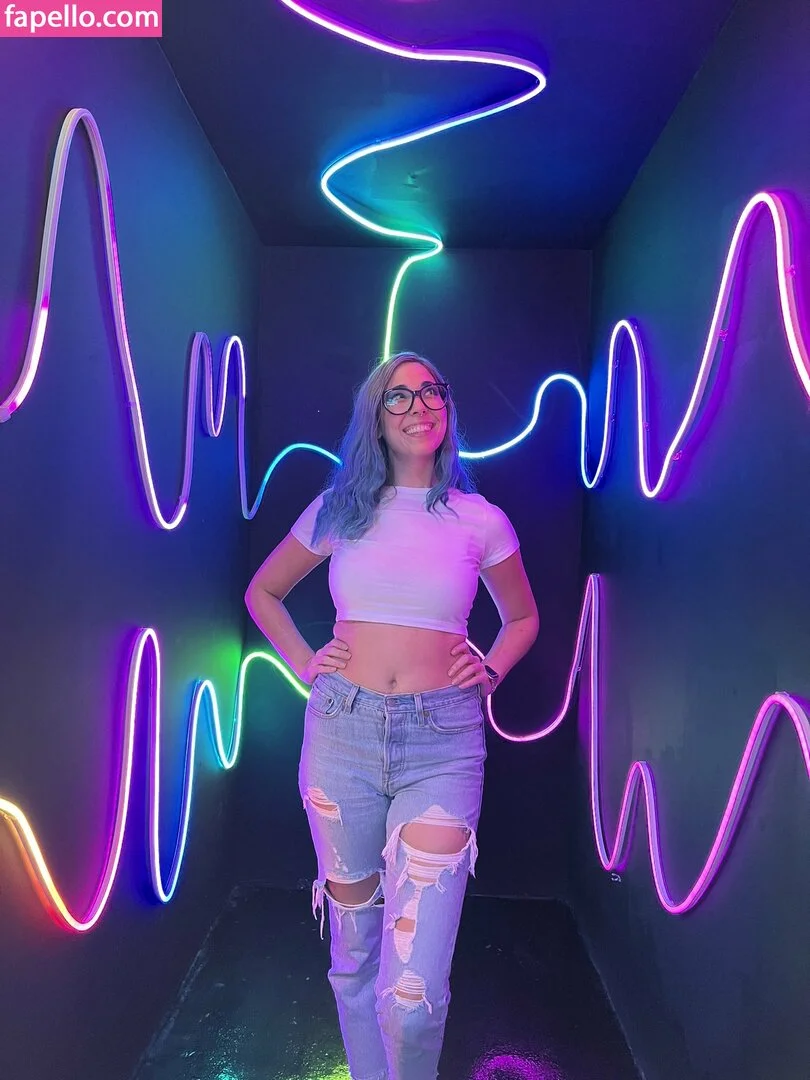 Christie Skylar Onlyfans Photo Gallery 