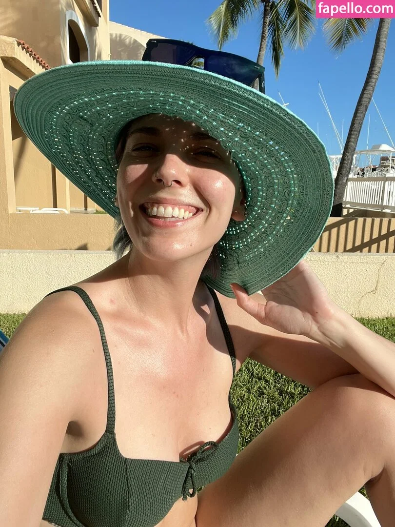 Christie Skylar Onlyfans Photo Gallery 