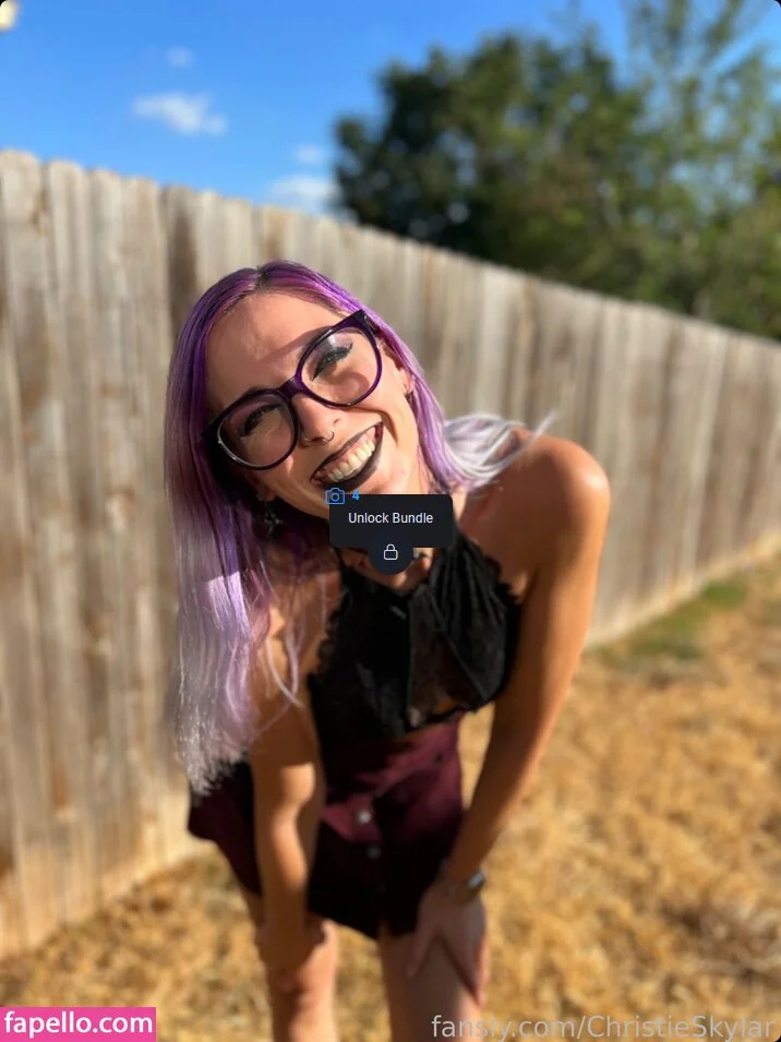 Christie Skylar Onlyfans Photo Gallery 