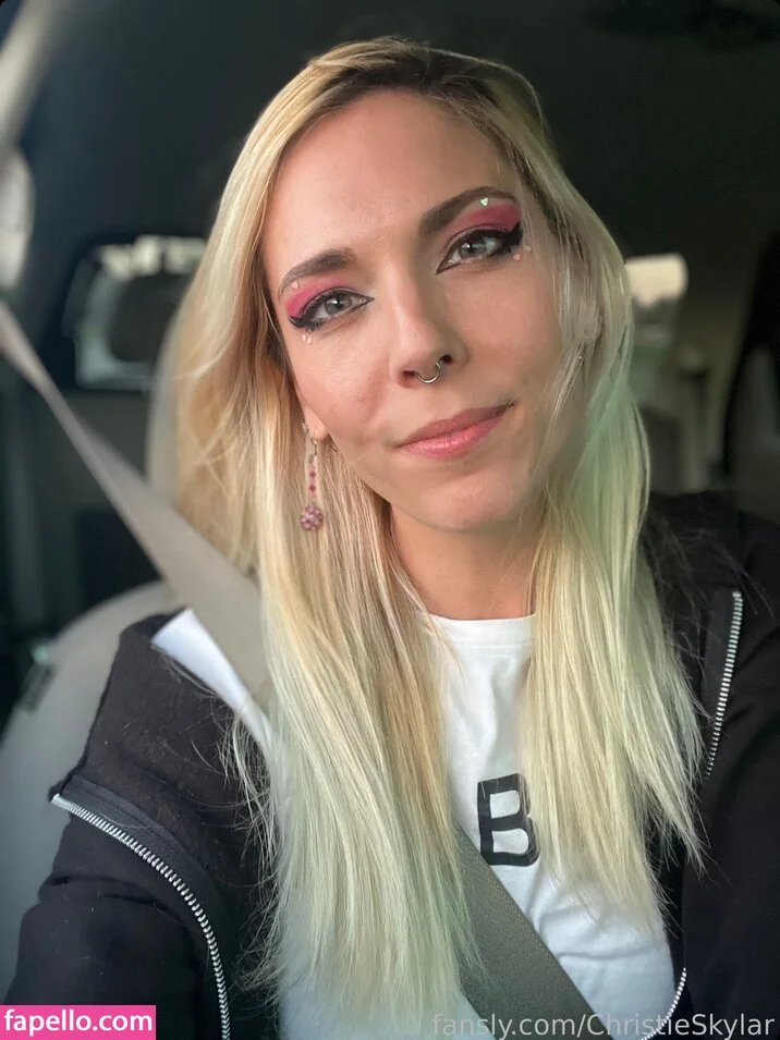 Christie Skylar Onlyfans Photo Gallery 