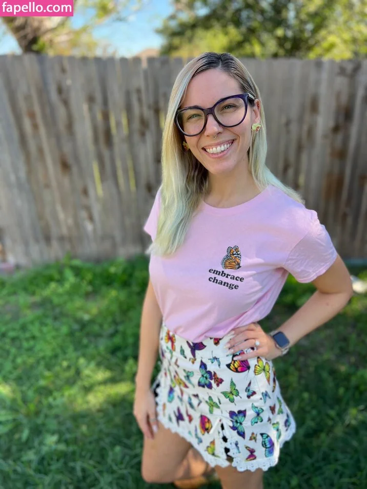 Christie Skylar Onlyfans Photo Gallery 