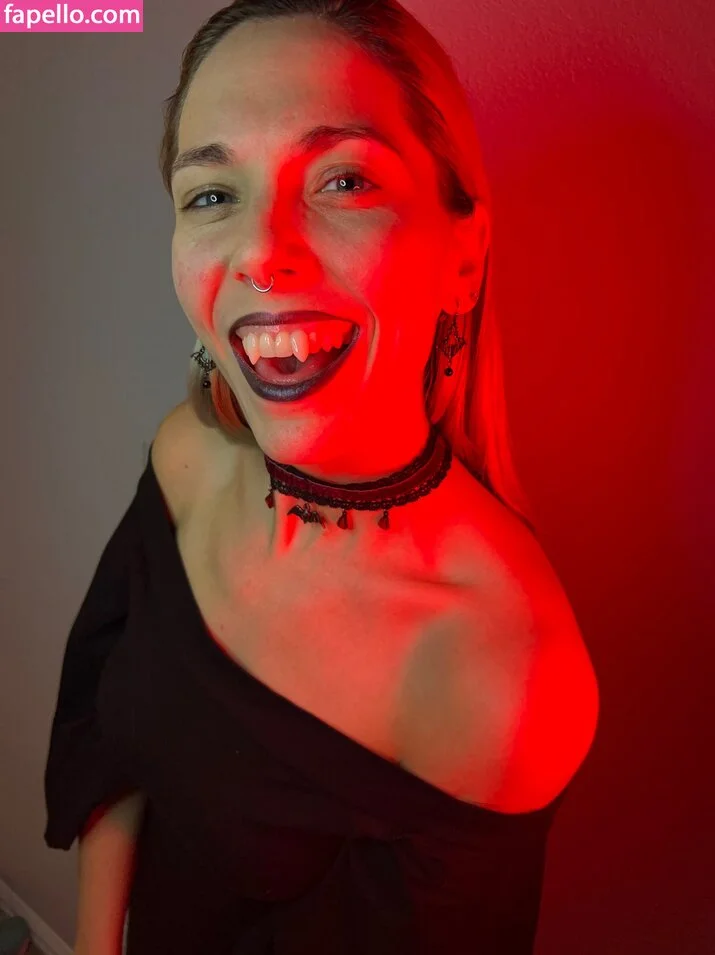 Christie Skylar Onlyfans Photo Gallery 