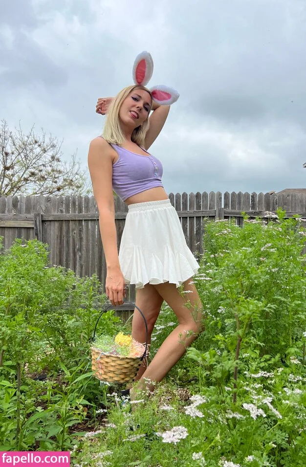 Christie Skylar Onlyfans Photo Gallery 