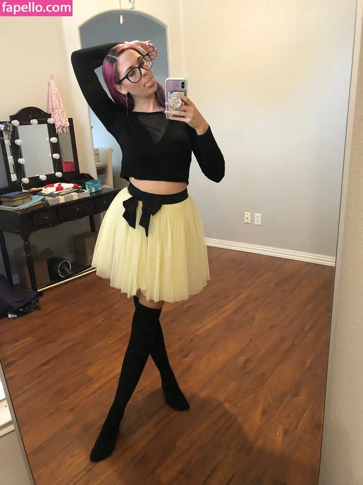 Christie Skylar Onlyfans Photo Gallery 