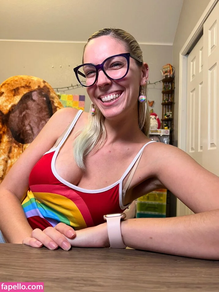 Christie Skylar Onlyfans Photo Gallery 