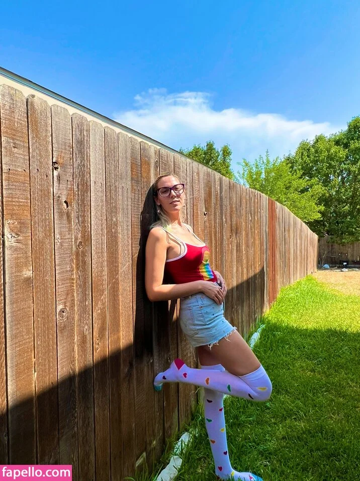 Christie Skylar Onlyfans Photo Gallery 