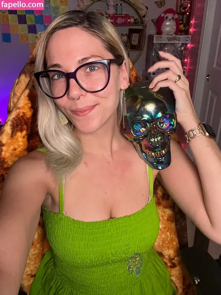 Christie Skylar Onlyfans Photo Gallery 