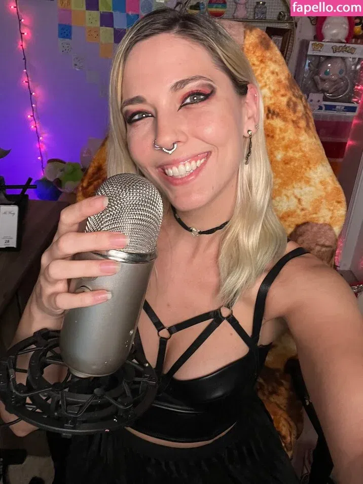 Christie Skylar Onlyfans Photo Gallery 