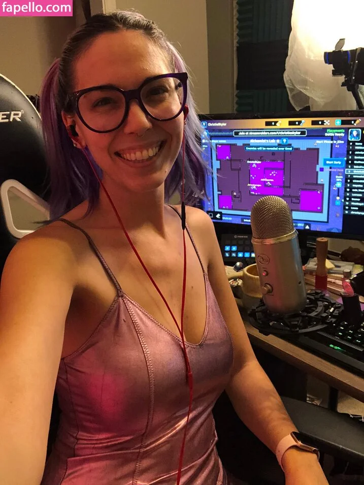 Christie Skylar Onlyfans Photo Gallery 
