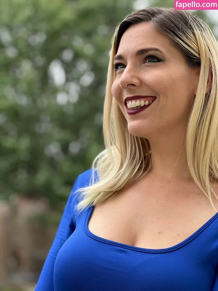 Christie Skylar Onlyfans Photo Gallery 