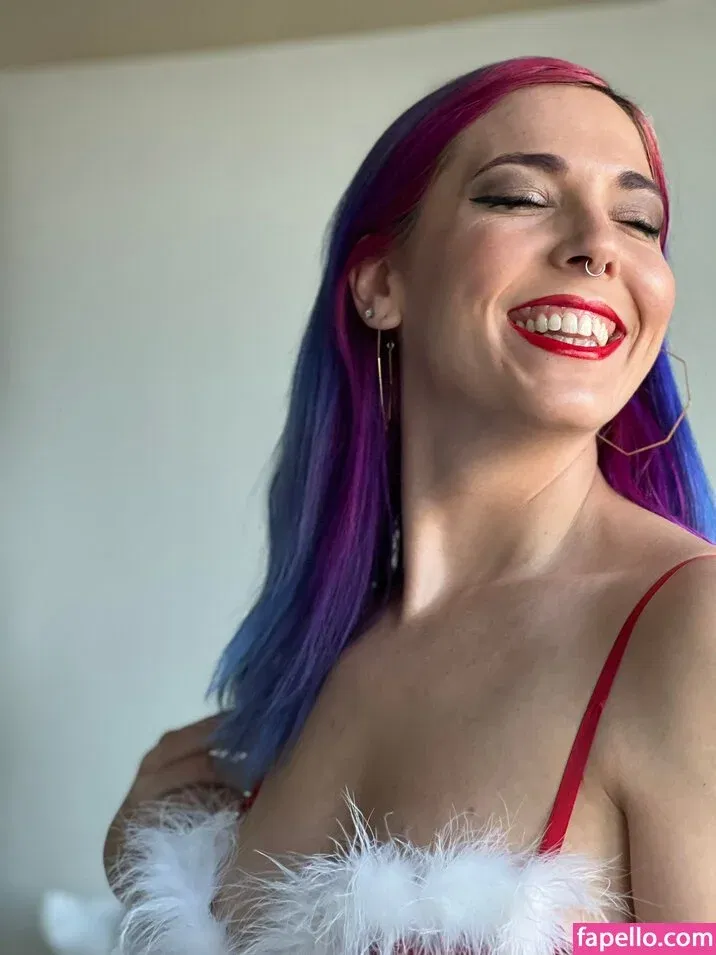 Christie Skylar Onlyfans Photo Gallery 