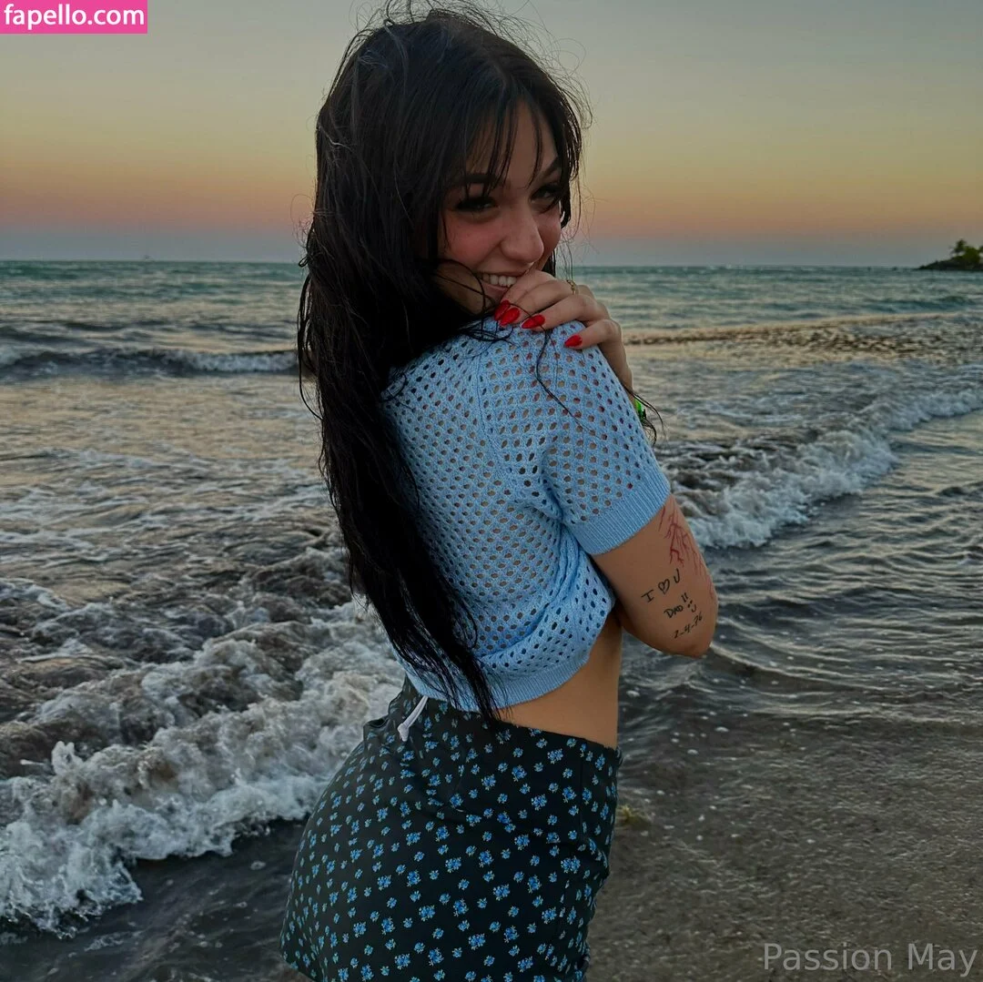 passionslives Onlyfans Photo Gallery 