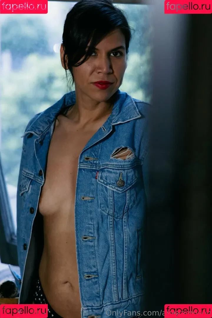 avaaaronson Onlyfans Photo Gallery 