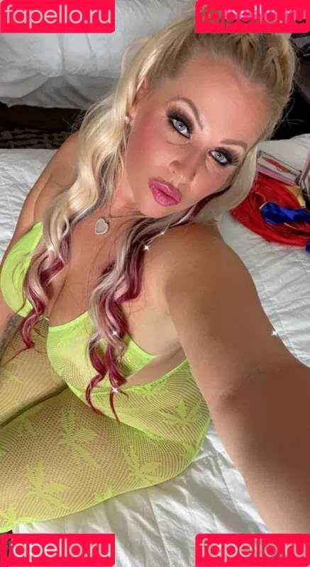 Mistress Delicious Onlyfans Photo Gallery 