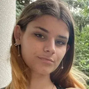 Titsplustats_Emely Onlyfans Photo Gallery 