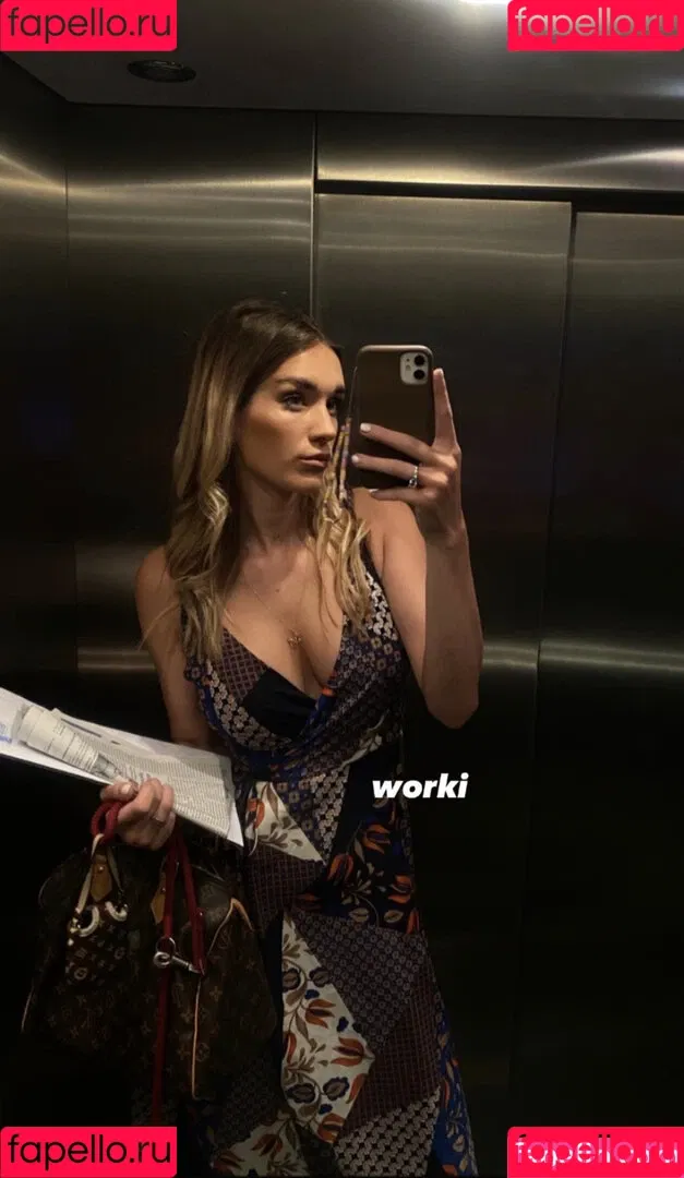 Sarah Ahrend Onlyfans Photo Gallery 