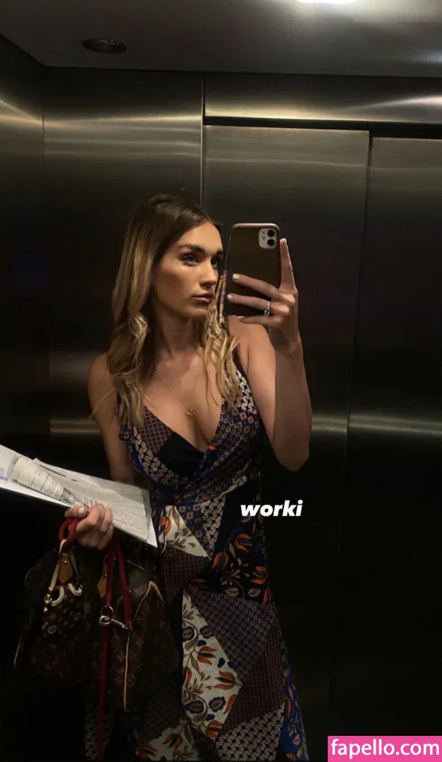 Sarah Ahrend Onlyfans Photo Gallery 