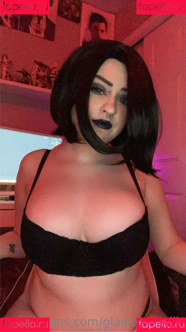 lulunalax Onlyfans Photo Gallery 