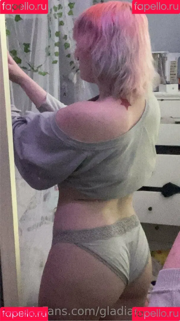 lulunalax Onlyfans Photo Gallery 
