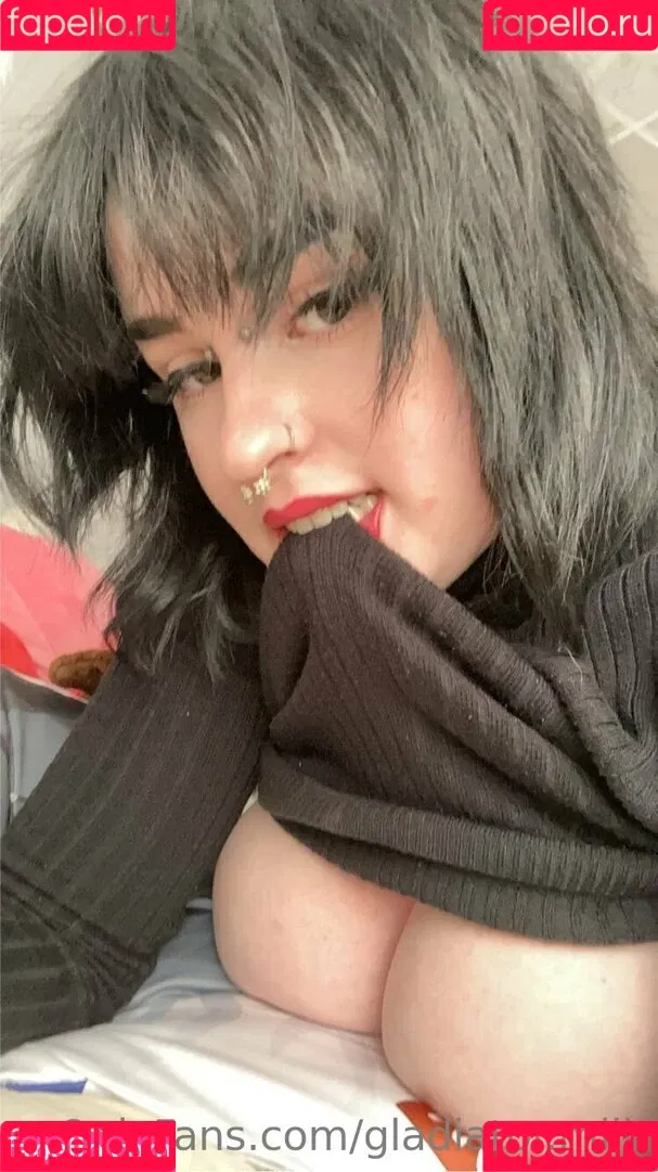 lulunalax Onlyfans Photo Gallery 