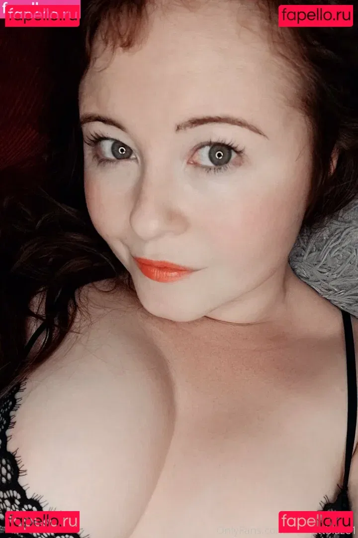 scarlettblaze1 Onlyfans Photo Gallery 