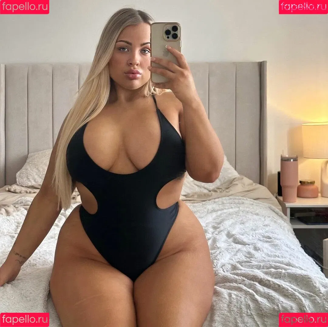 Abbie Carroll Onlyfans Photo Gallery 