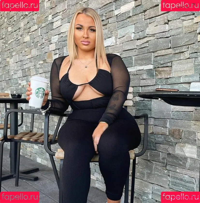 Abbie Carroll Onlyfans Photo Gallery 