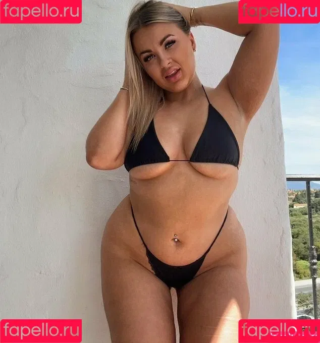 Abbie Carroll Onlyfans Photo Gallery 