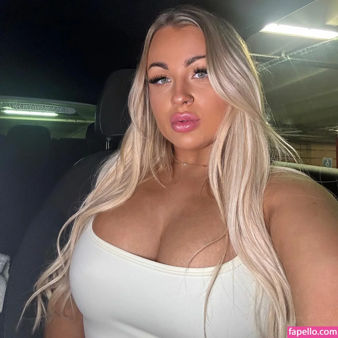 Abbie Carroll Onlyfans Photo Gallery 