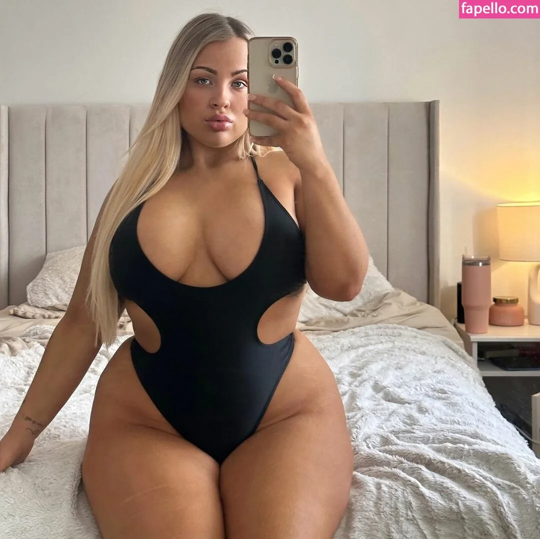 Abbie Carroll Onlyfans Photo Gallery 