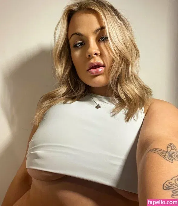 Abbie Carroll Onlyfans Photo Gallery 