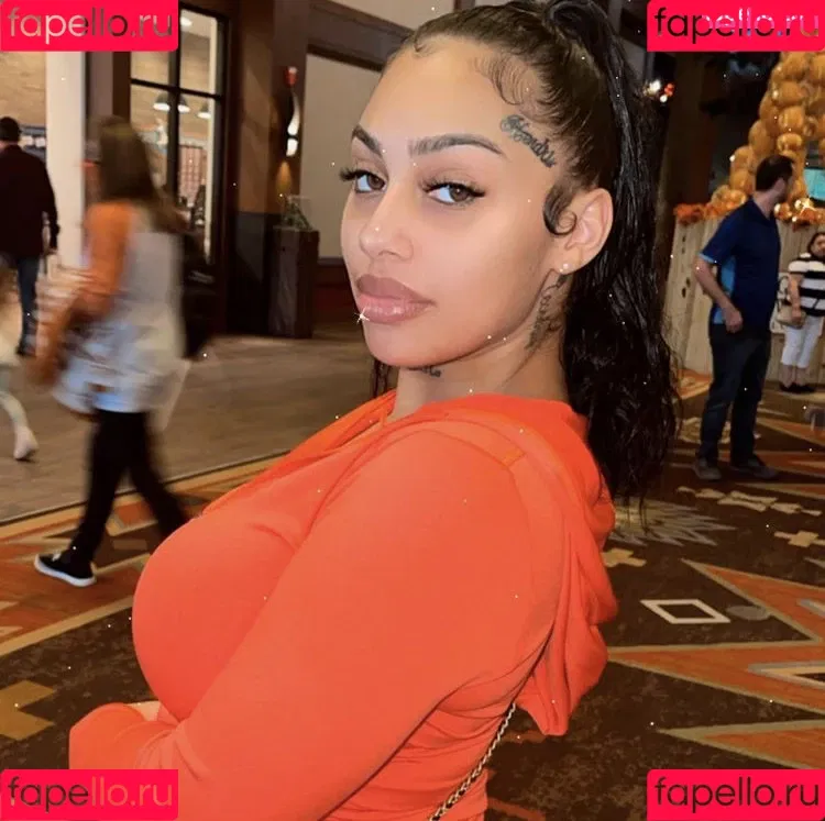FineAssYonna Onlyfans Photo Gallery 
