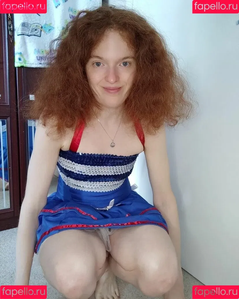 Kinky Ginger Onlyfans Photo Gallery 