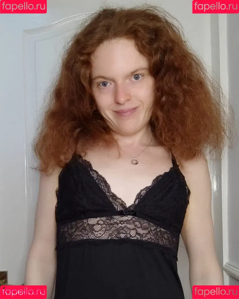 Kinky Ginger Onlyfans Photo Gallery 