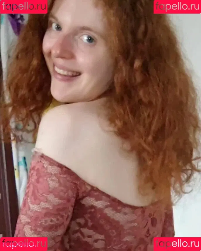 Kinky Ginger Onlyfans Photo Gallery 