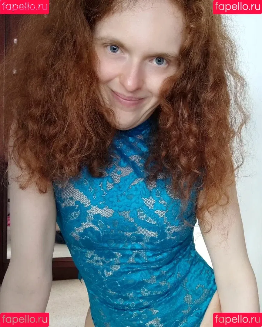Kinky Ginger Onlyfans Photo Gallery 