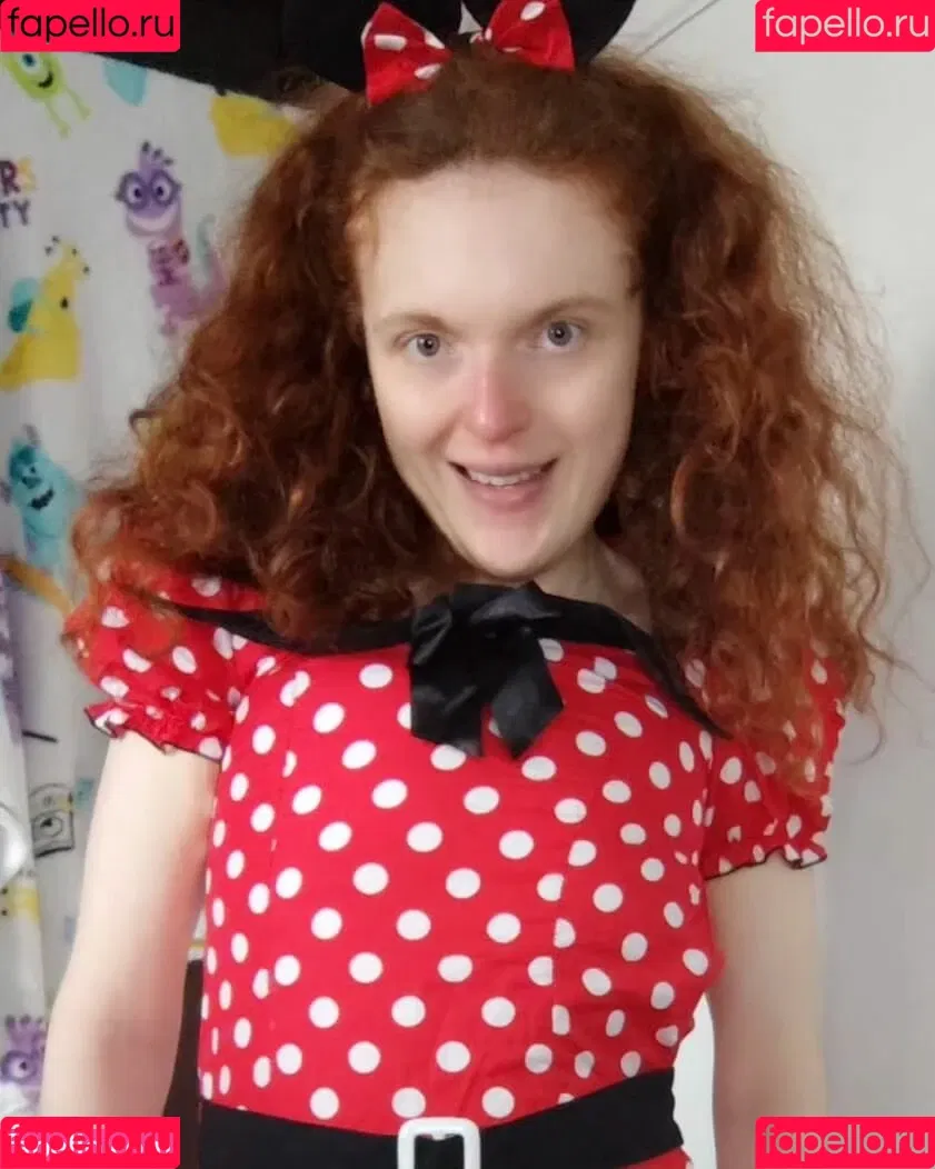 Kinky Ginger Onlyfans Photo Gallery 