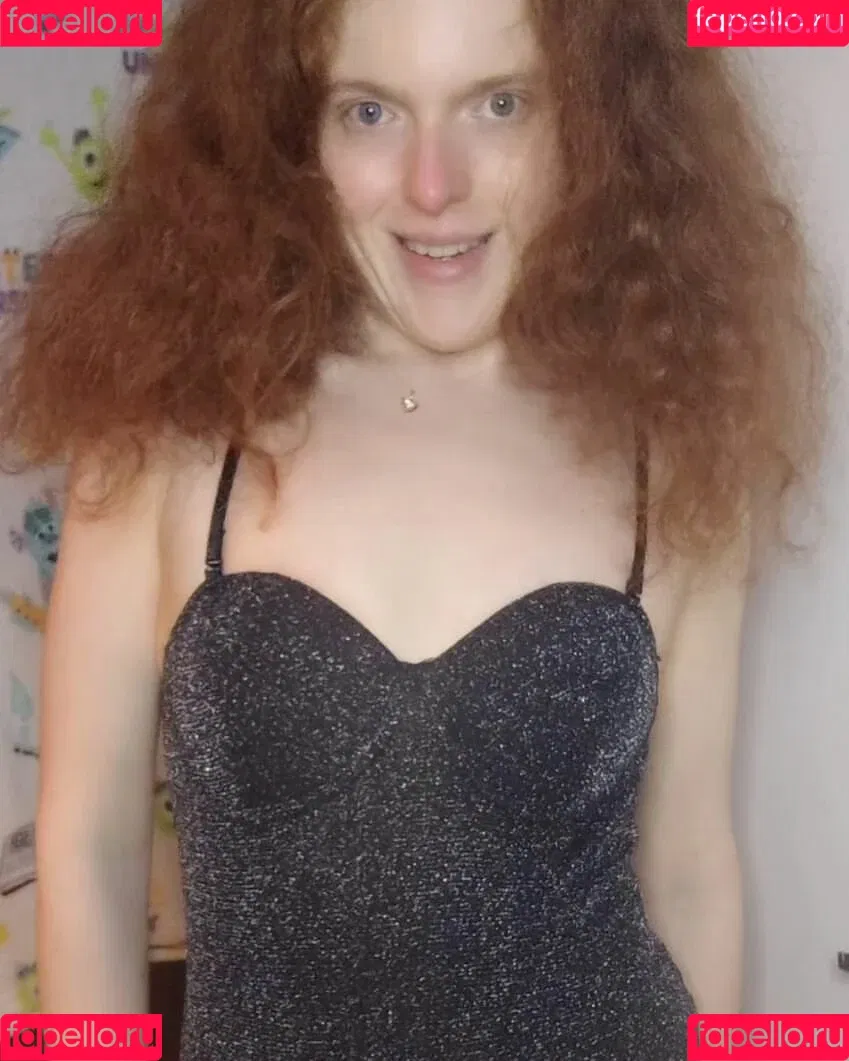 Kinky Ginger Onlyfans Photo Gallery 