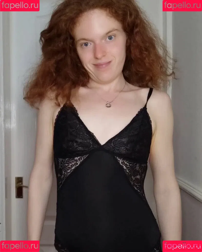 Kinky Ginger Onlyfans Photo Gallery 